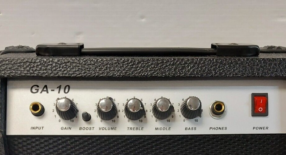 (N81832-1) Huntington GA-10 Guitar Amp