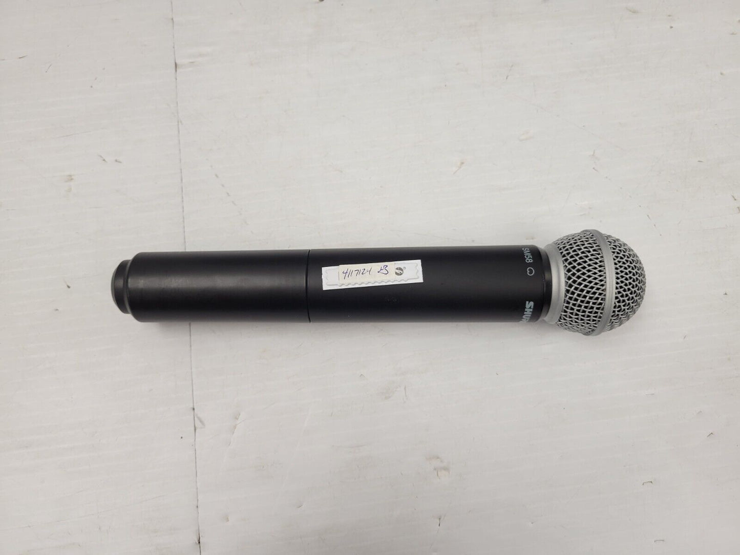 (I-34920) Shure Microphone