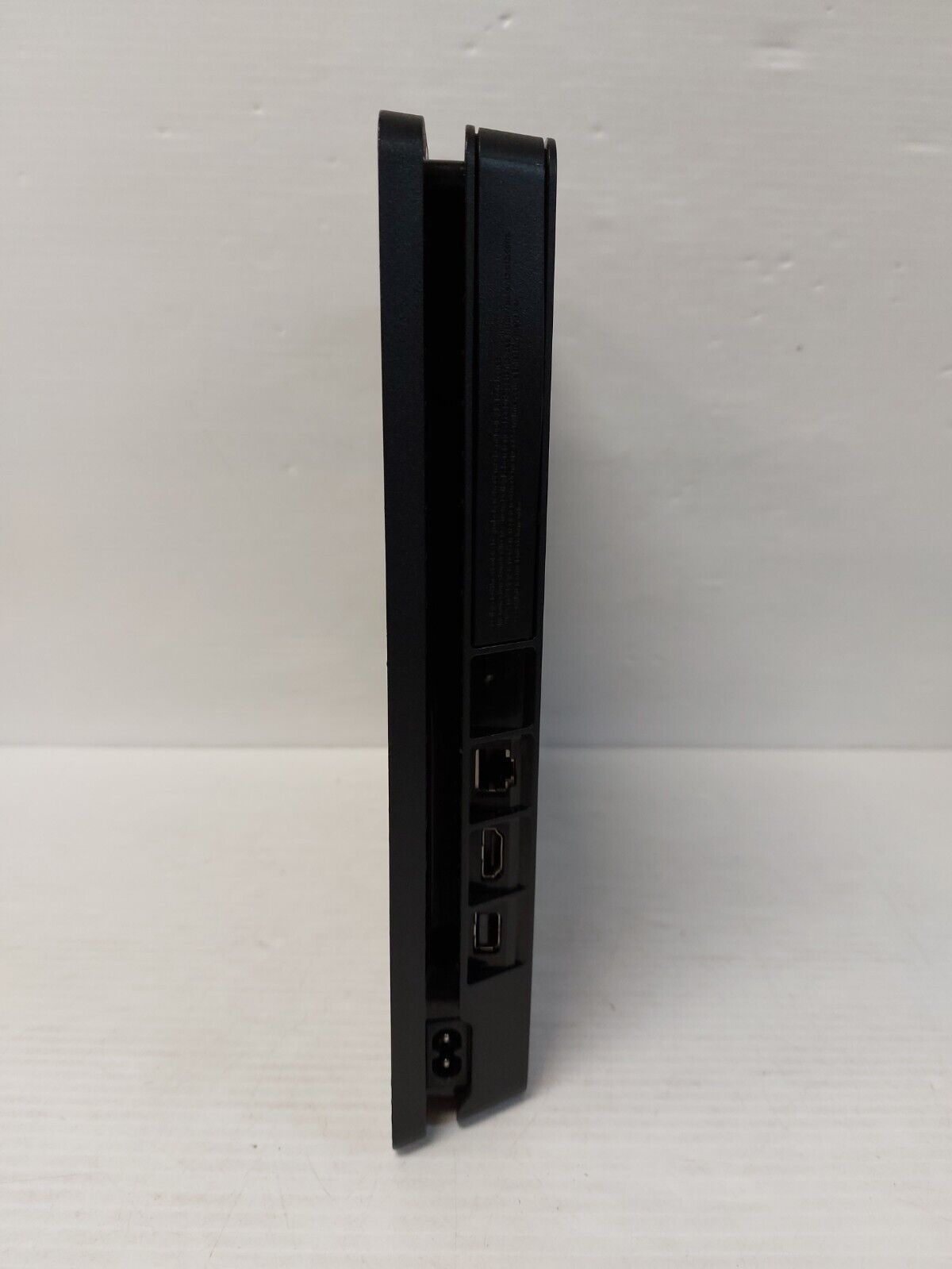 (N78225-1) Sony CUH-2215B PlayStation 4 Slim 1TB