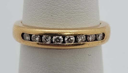 (NI-1980) Ladies 10K Diamond and Yellow Gold Ring