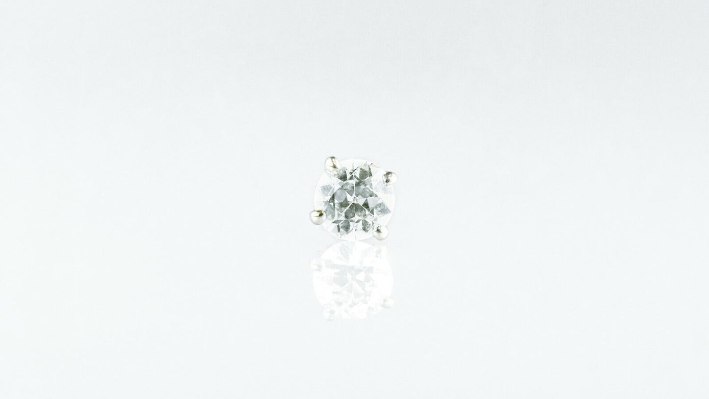(I-4730-208) 18k white gold screw back diamond stud earring