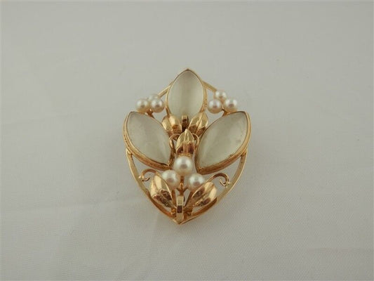 (I-1955-638a) 14K GOLD PEARL AND CABOCHON MOON STONE BROOCH/PENDANT
