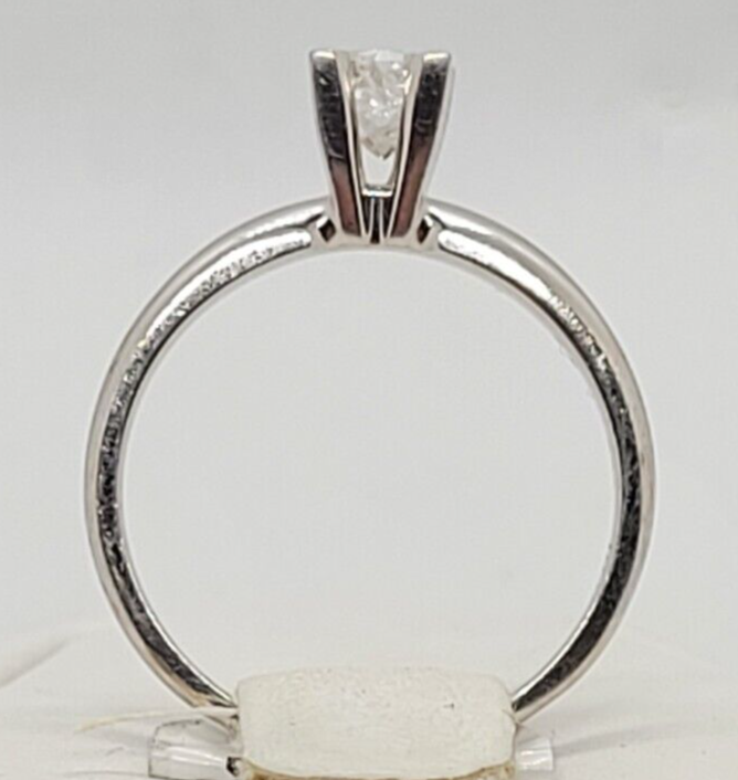 (N77075-1) Ladies 14K White Gold Solitaire Ring Sz:6