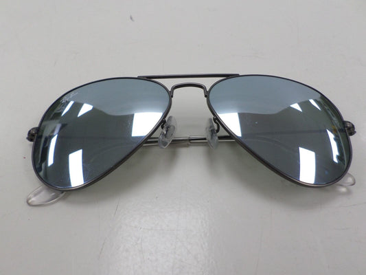 (I-1300) Ray Ban sunglasses