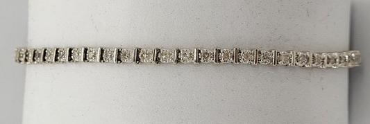 (NI-4098) Ladies 10K White Gold Tennis Bracelet