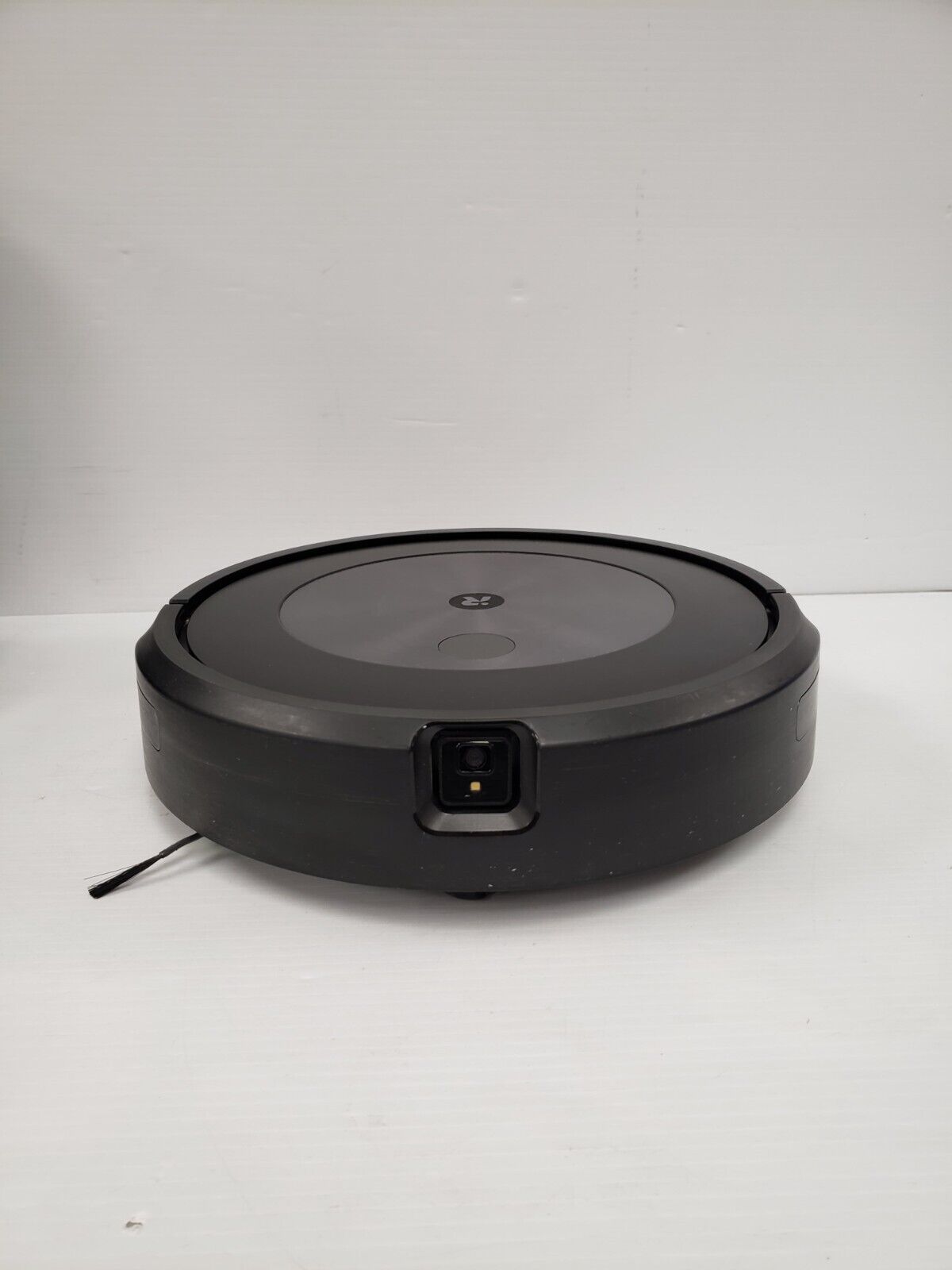 (48008-1) Roomba RVE-Y1 Robot Vacuum