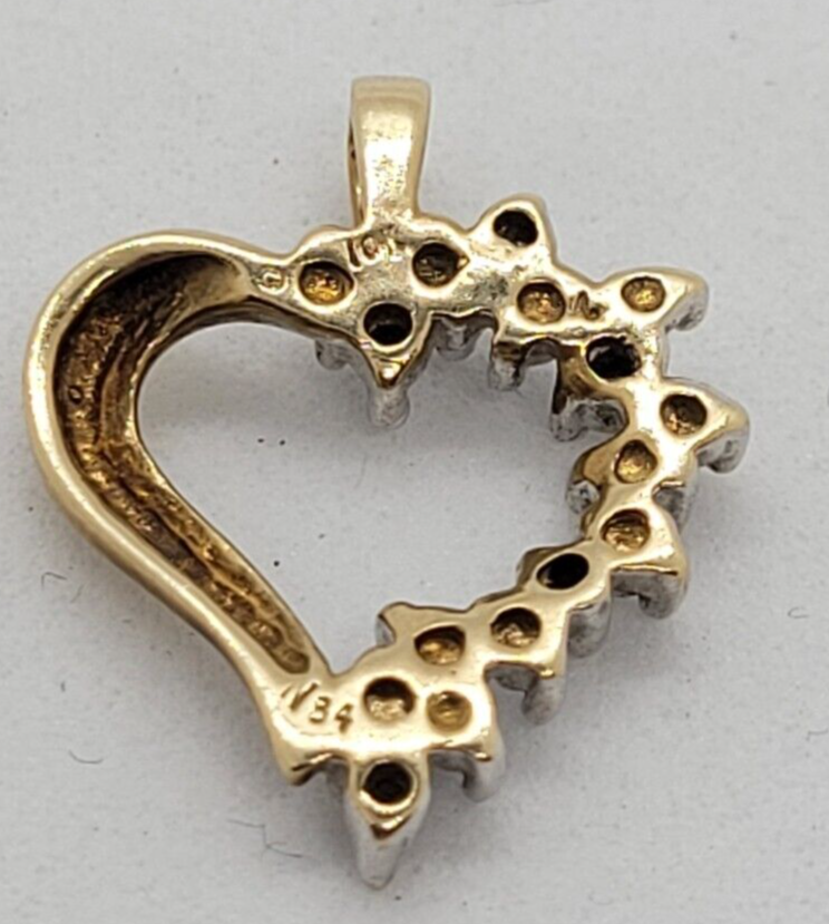 (NI-3077) 10K Gold Heart Pendant