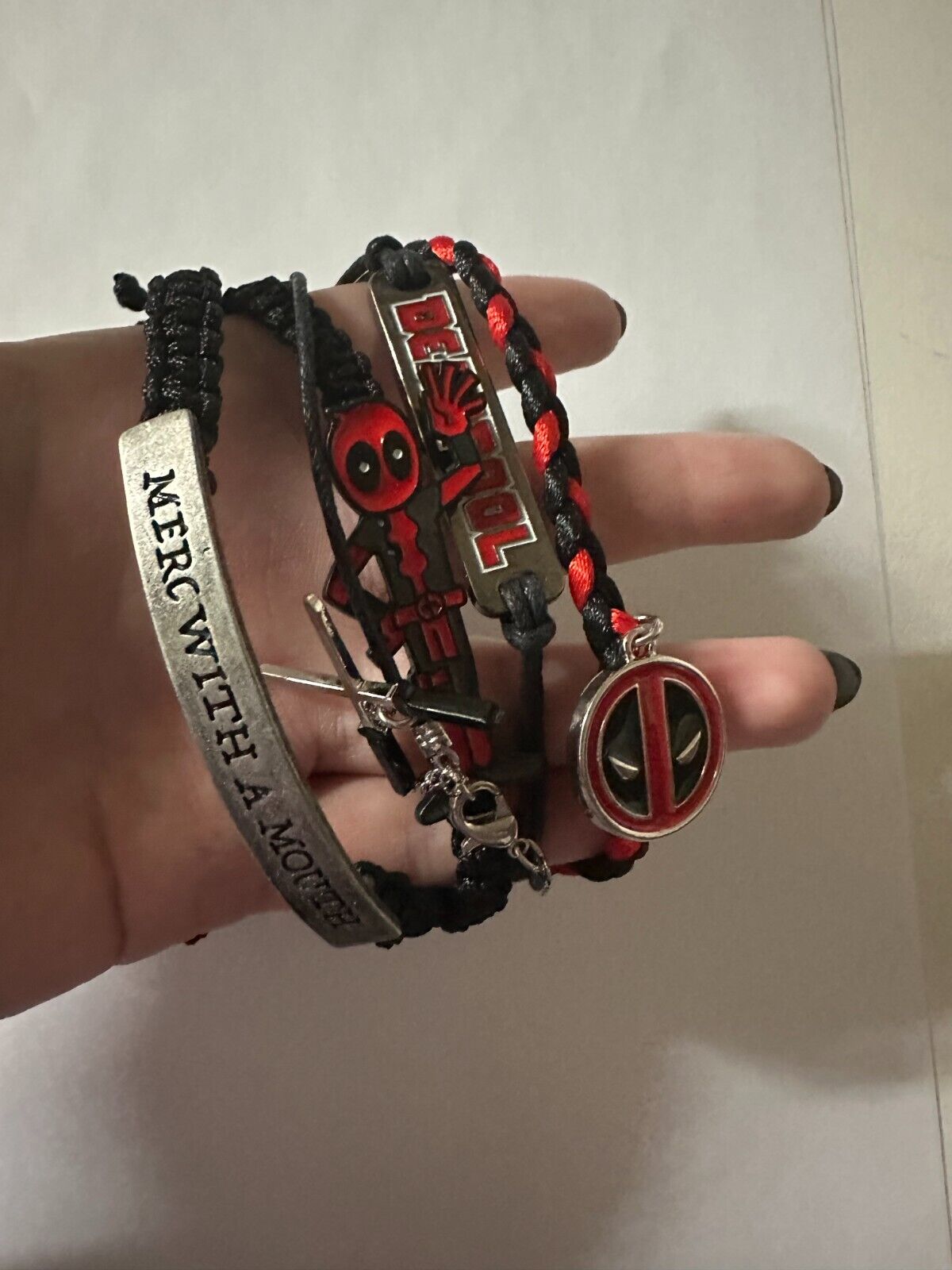 (LUP) Bracelet de fête Deadpool Arm
